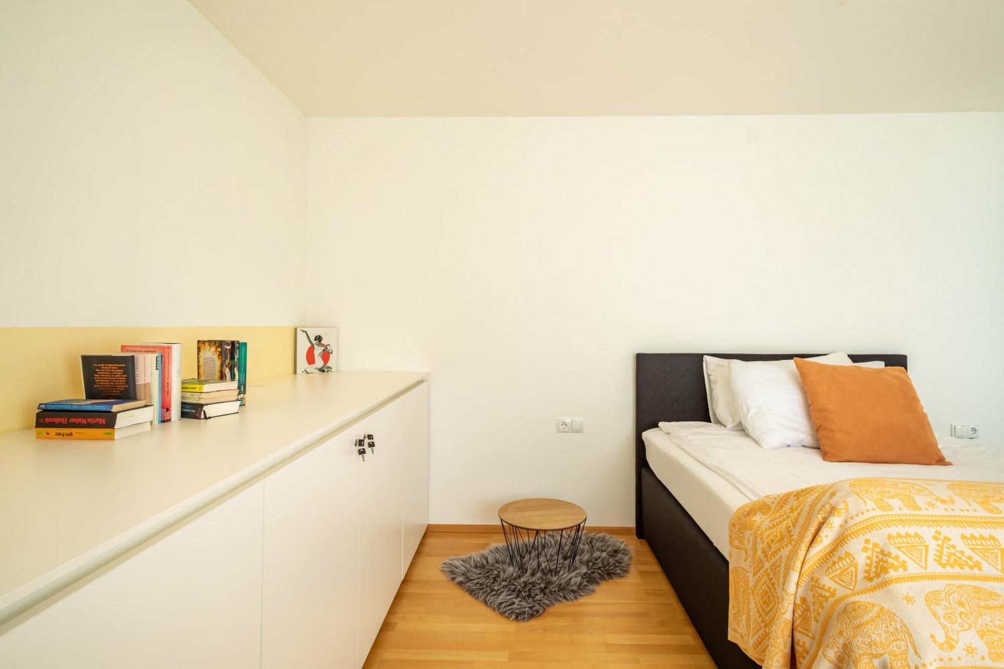 21 Apartment